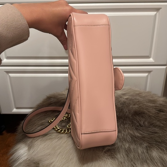 Gucci GG Pink Medium Marmont Shoulder Bag - Picture 4 of 7